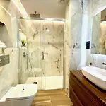Apartment Gatu Premium Deseo Piso De Lujo Junto El Mar Con Parking Gratis -Mayores De 21 Anos Y Familias *